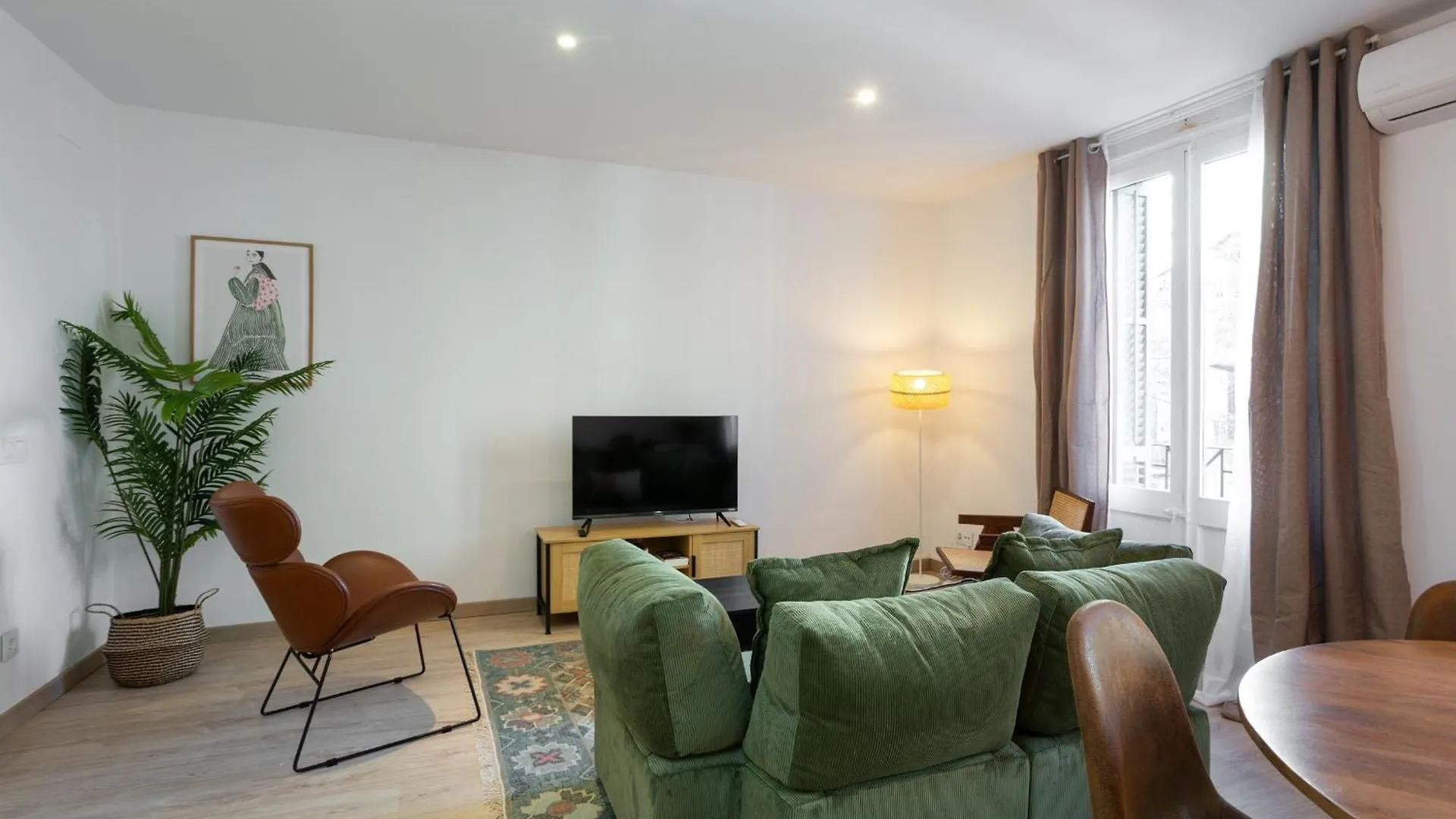 11Crc1037 Newly Decorated Apartment Near Sants Station Barcelona 0*,  Spanien