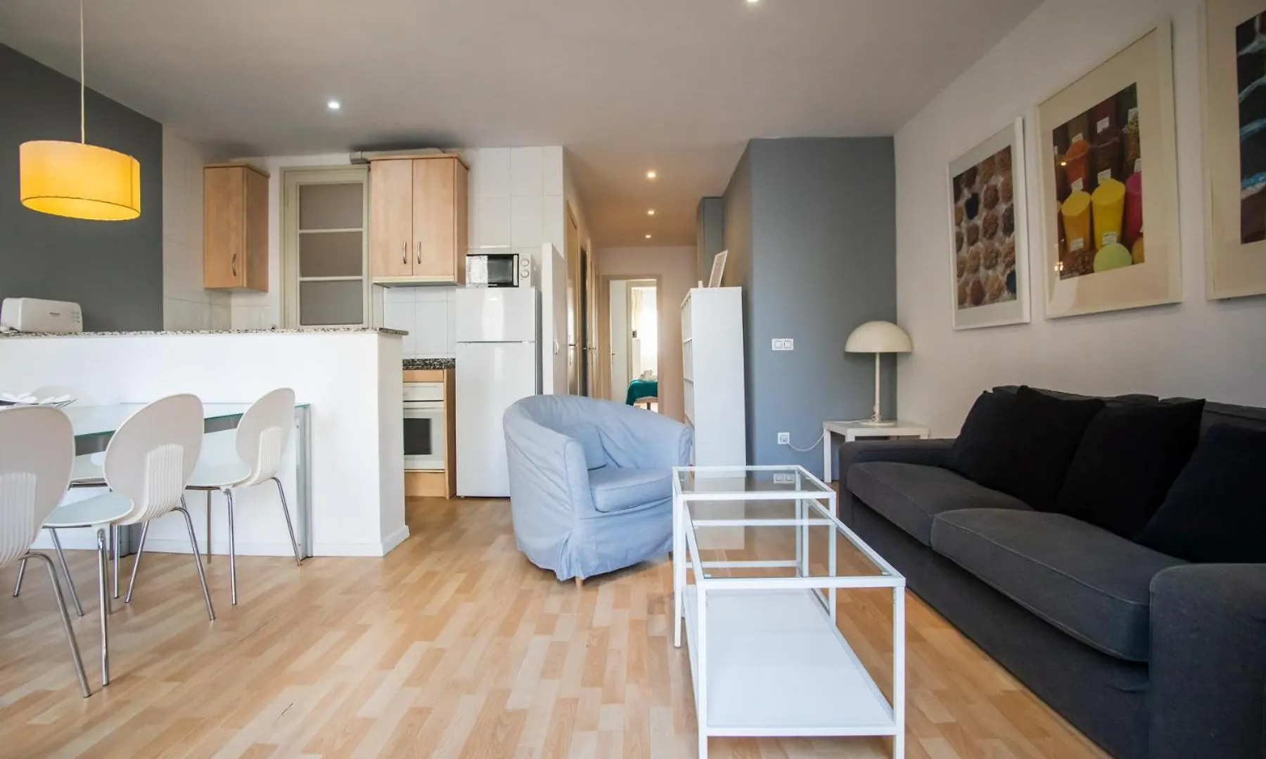 11Crc1037 Newly Decorated Apartment Near Sants Station Barcelona